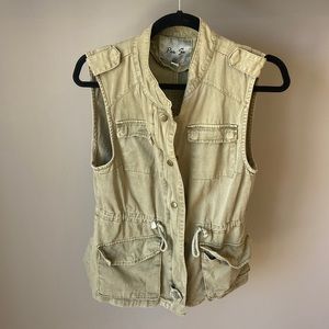 Per Se army green utility vest size small